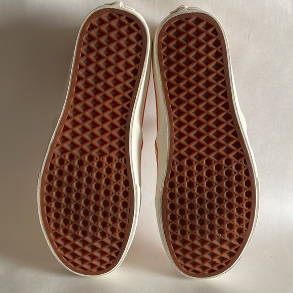 VANS•CLASSIC SLIP ON•ISLAND FLOWERS•ULTRA CUSH•WOMENS 10 / MENS 8.5 - Picture 5 of 8